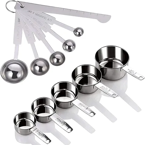 Tazas y cucharas medidoras